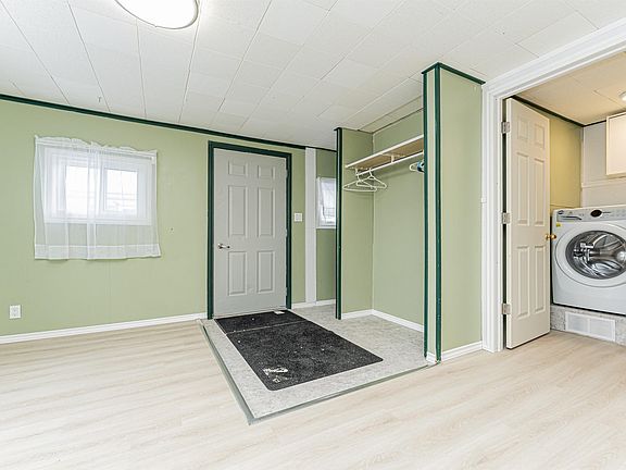 4th image of 10401 A St #101