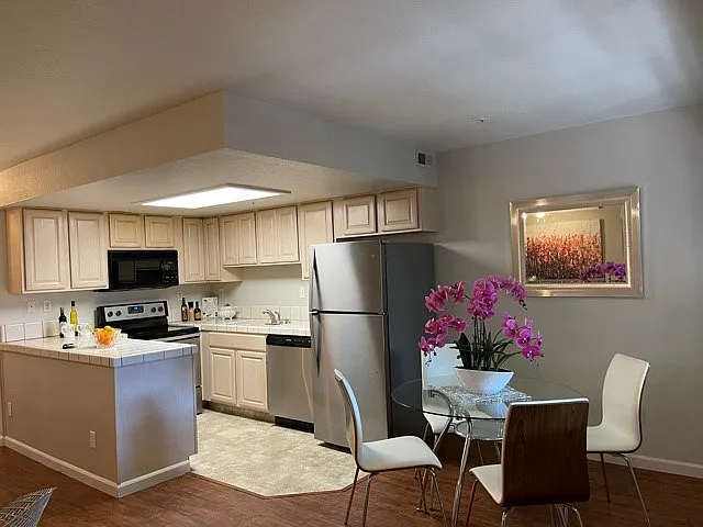 1154 Reed Ave — Photo 5