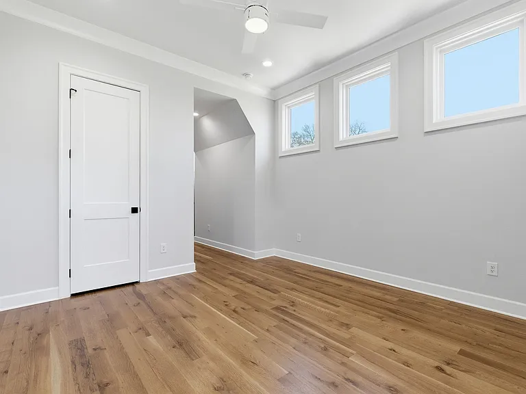 2704 Westwood Ave — Photo 41