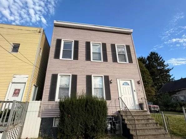 786 1st Ave #2, Troy, NY 12182