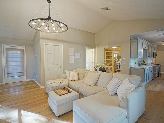 5th image of 1218 Nebraska St