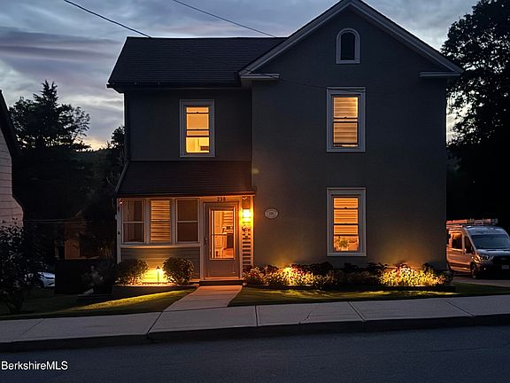 2nd image of 238 East St