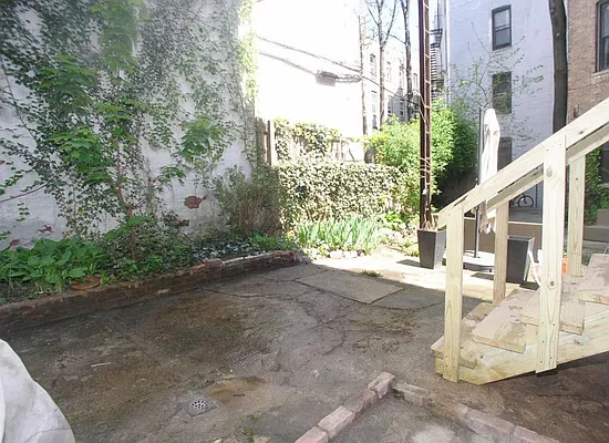 Rented by Townsley & Gay, LLC | media 27