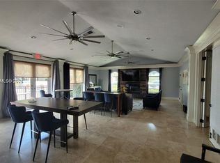 8871 Wiles Rd APT 301, Pompano Beach, FL 33067