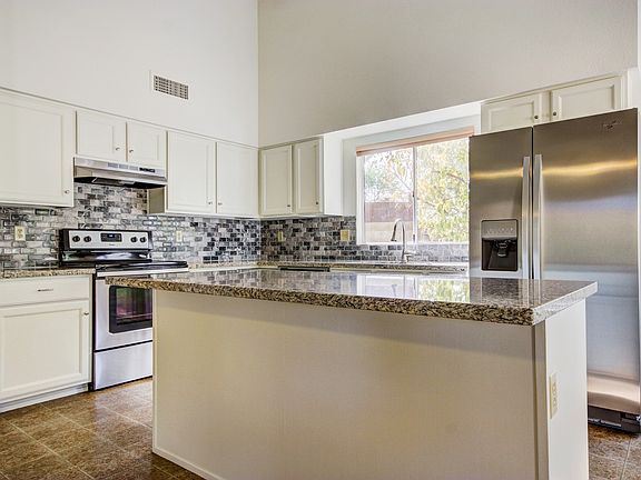 4th image of 30419 N 41st Pl