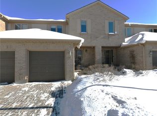 230 Blackhorne Dr #3, Kitchener, ON N2E 1Z4