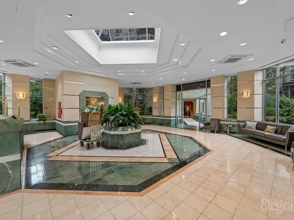 112-01 Queens Boulevard image 23 of 23