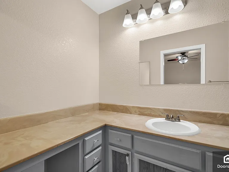 1714 Somerset Pl — Photo 28