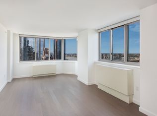 561 10th Ave APT 46F, New York, NY 10036