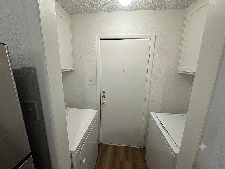 1140 Landsdale Ln #1140 — Photo 9