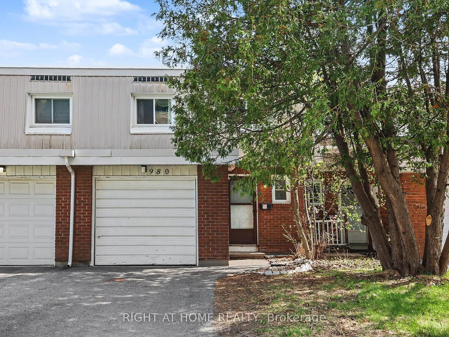 4 bed, $3,000 — Photo 2