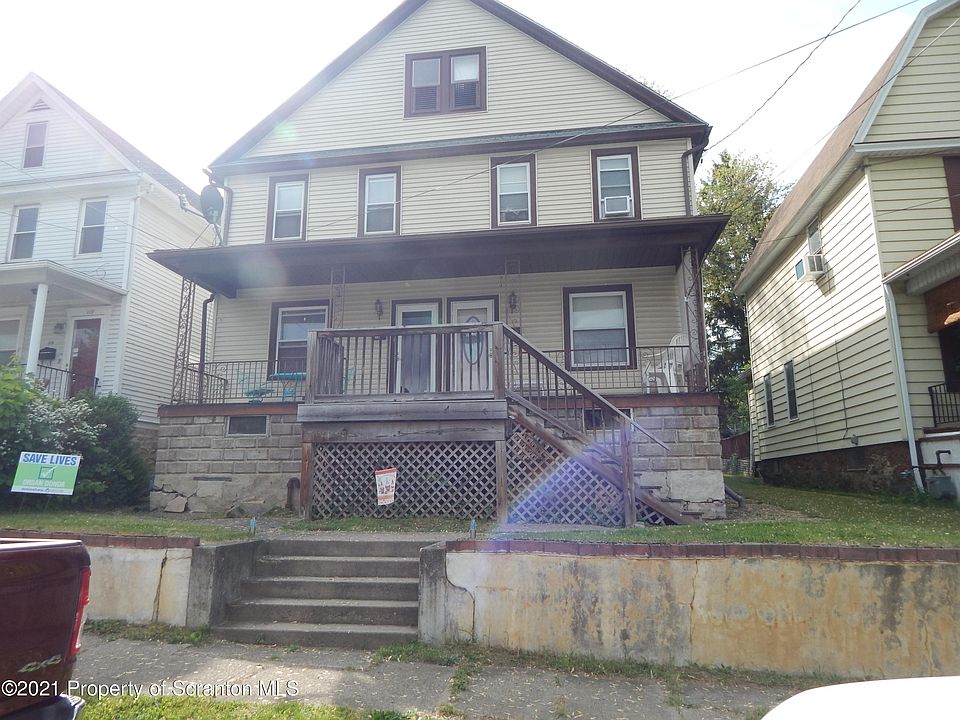 1st image of 121 N 123 Cameron Ave