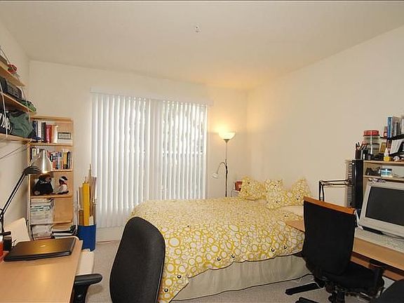 5th image of 211 S Fremont St APT 306