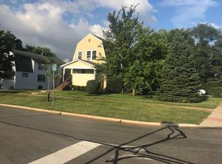 5015 Wilcox Ave #B, Downers Grove, IL 60515