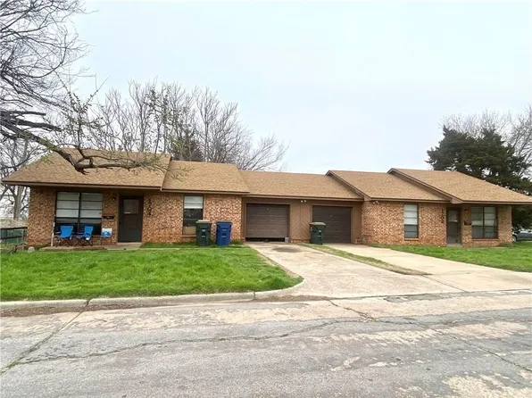1702 W Virginia Ave, Chickasha, OK 73018