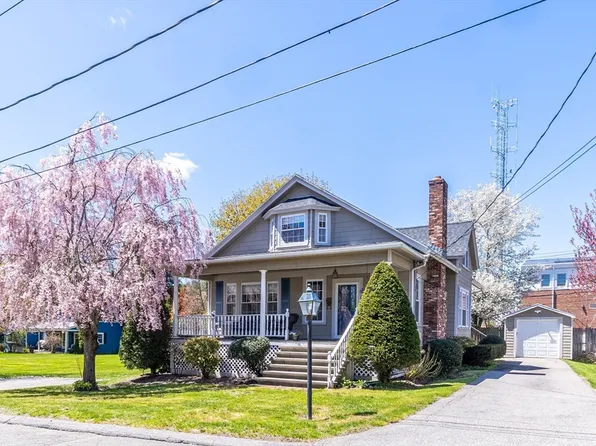 9 Parsons Ave, Lynnfield, MA 01940