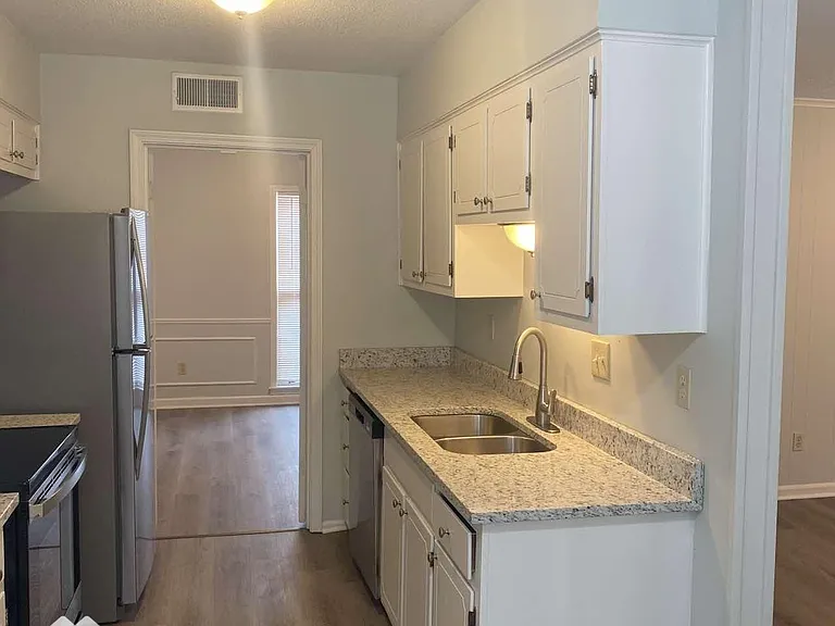 5422 Newberry Ave — Photo 4