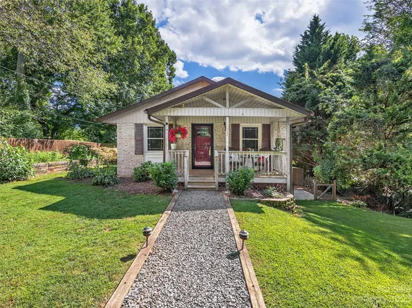 432 Melody Cir, Swannanoa, NC 28778