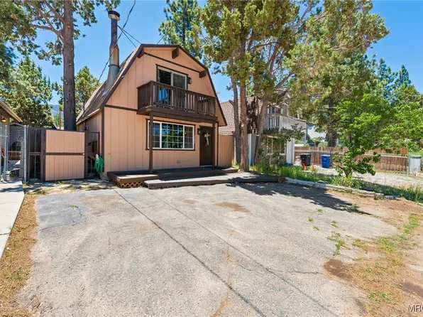 2090 10th Ln, Big Bear City, CA 92314