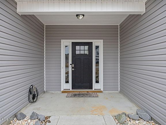 2nd image of 112 Village Creek Drive