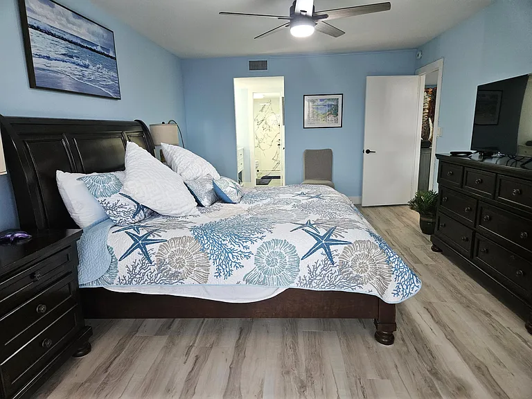 1357 NE Ocean Blvd #312 — Photo 6