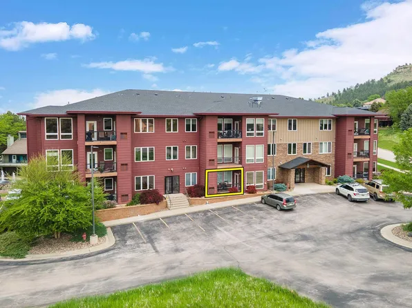 4003 Fairway Hills Dr, Rapid City, SD 57702