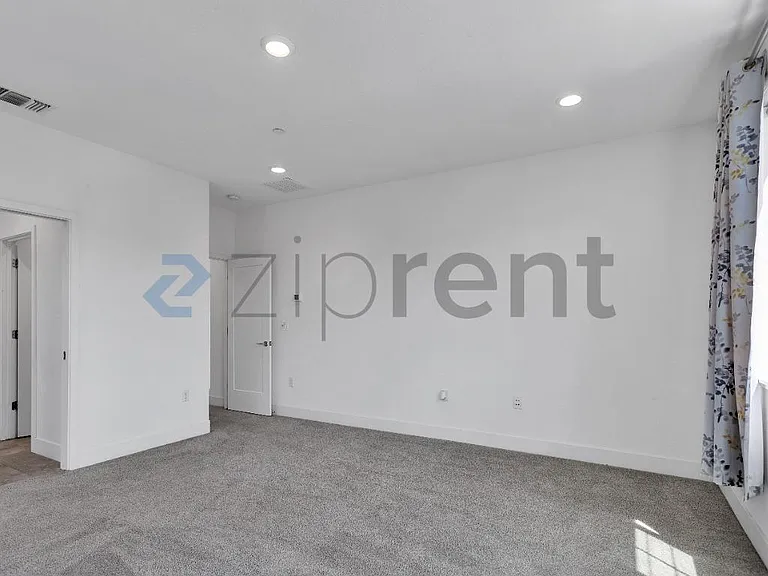 1483 S Barker St — Photo 26