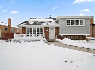 10137 Buell Ct, Oak Lawn, IL 60453