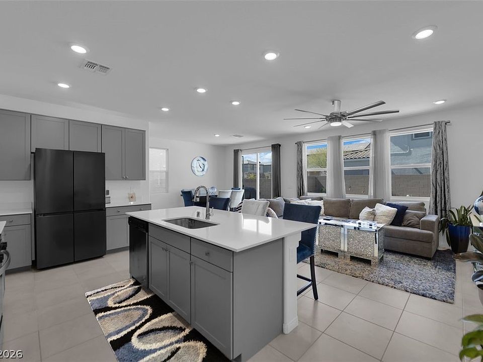 1st image of 10223 Midnight Onyx St