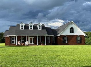 6819 Pinetop Rd, Lucedale, MS 39452