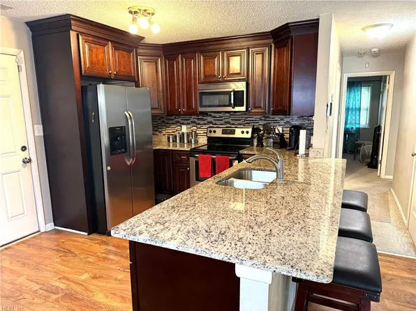 4860 Kennebeck Ave, Norfolk, VA 23513