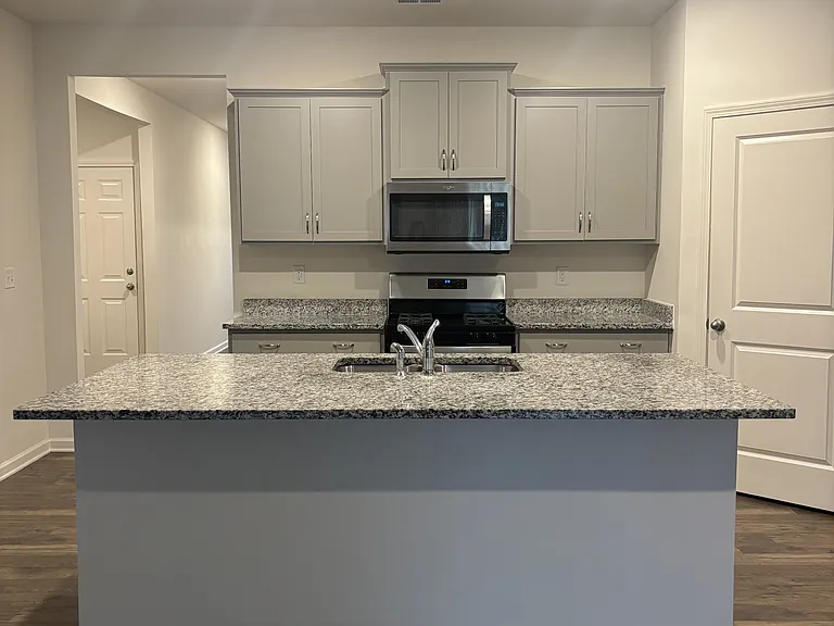 46 Colonial Cv — Photo 7