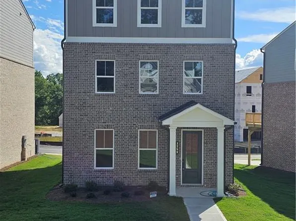 3250 Willow Glade Trl, Lawrenceville, GA 30043