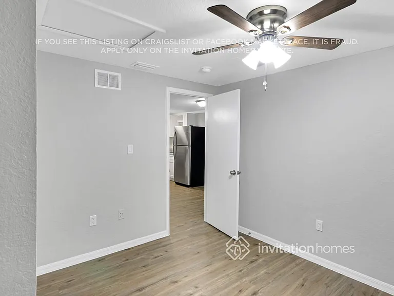 431 Floridana Dr — Photo 14