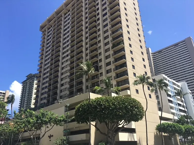 2140 Kuhio Ave #2306 — Photo 9