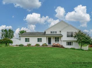 2230 Avalon View Dr NE, Cedar Springs, MI 49319
