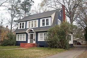 2nd image of 328 College St