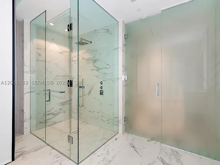 1000 Biscayne Blvd #2002 — Photo 43
