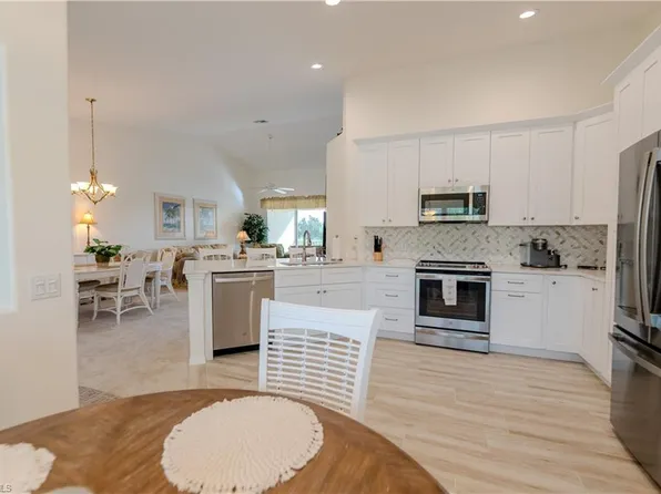 9241 Spring Run BLVD #2208, ESTERO, FL 34135