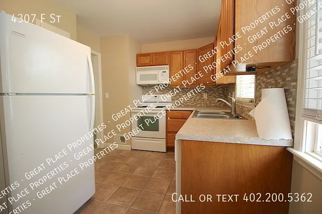 4307 F St — Photo 8