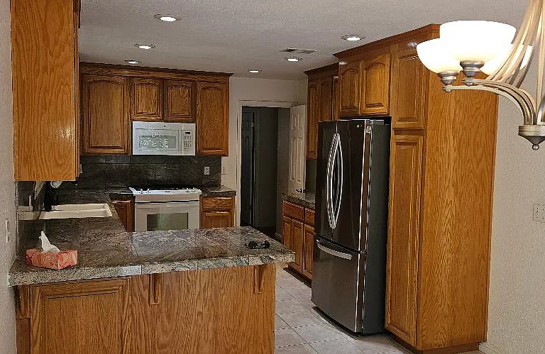 509 Navarra Dr — Photo 2
