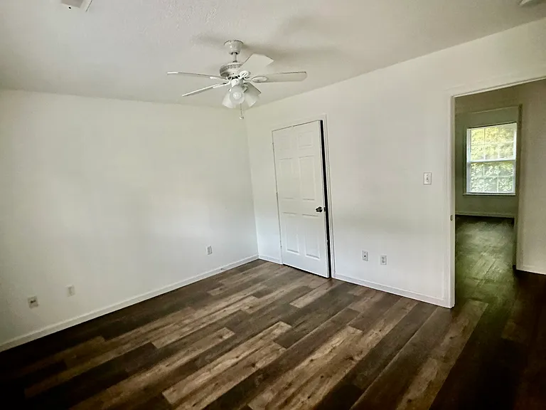 125 Evvalane Dr — Photo 13