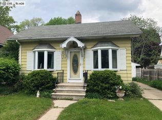 1585 Morrow St, Green Bay, WI 54302