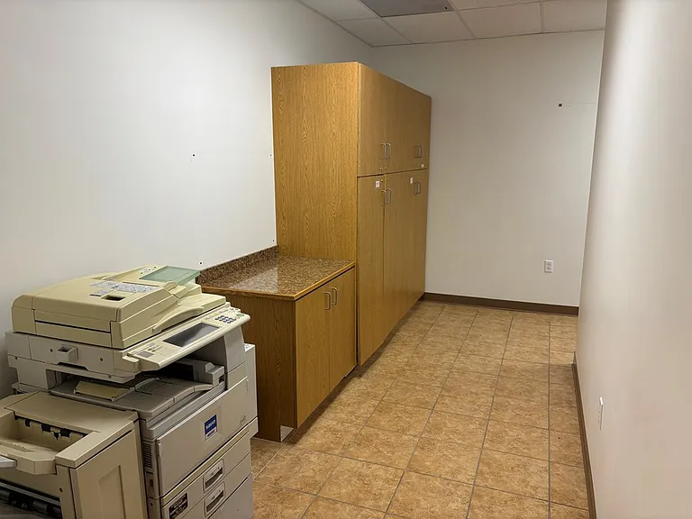 447 Career Ln — Photo 11