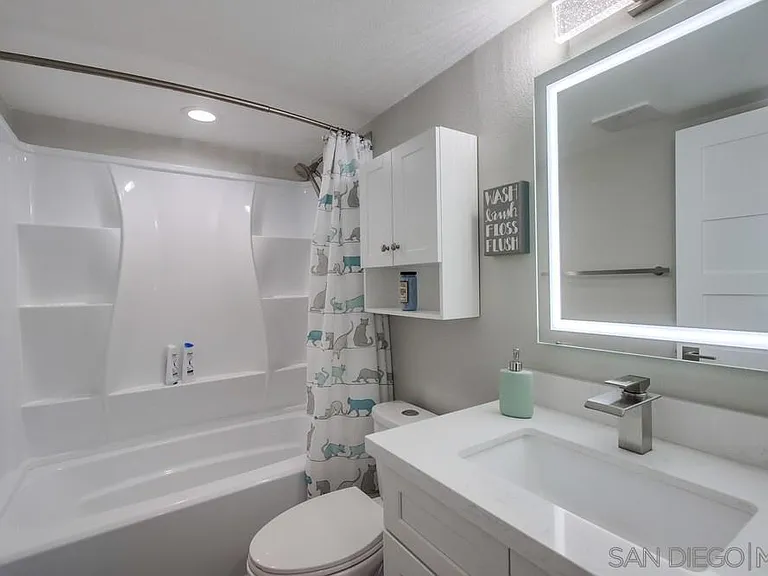 9392 Twin Trails Dr #101 — Photo 18