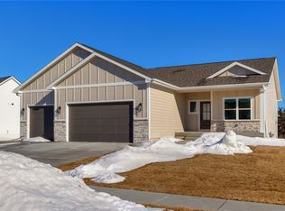 912 Trail Dr, Slater, IA 50244