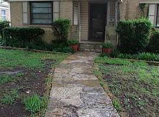 926 Chevez Dr, Dallas, TX 75211
