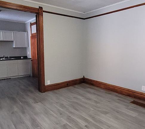 4th image of 1018 N 8th St #1