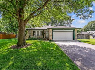 723 S Surrey Ln, Maize, KS 67101