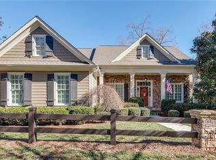 6638 Grand Marina Cir, Gainesville, GA 30506